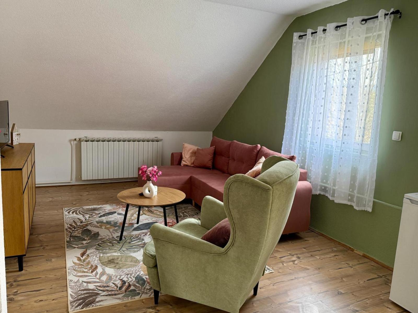 House Katja Hotel เยแซร์ตเซ ภายนอก รูปภาพ